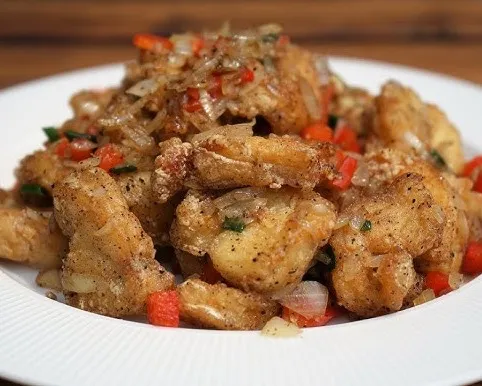 705. Filets de poisson sautes a l'ail et aux poivres椒盐鱼块