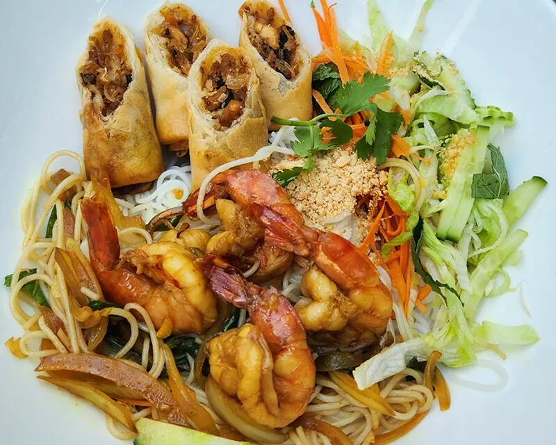 Bo bun aux nem et crevette
