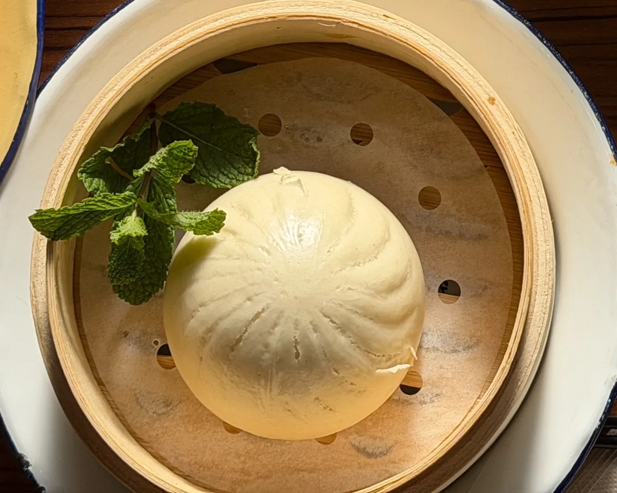 E8- Bao vapeur fourré au boeuf 1p