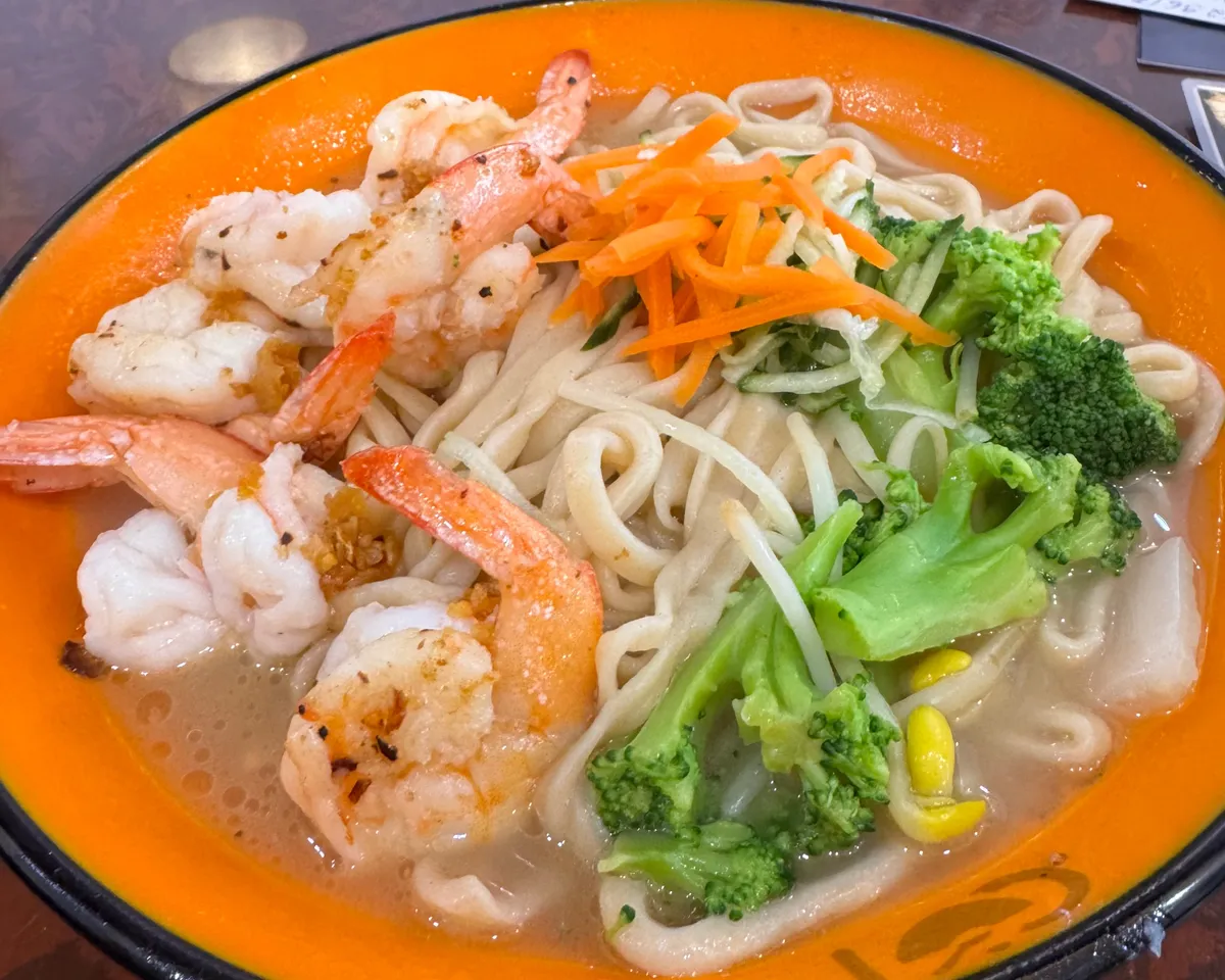 N6 Soupe de nouilles aux crevettes