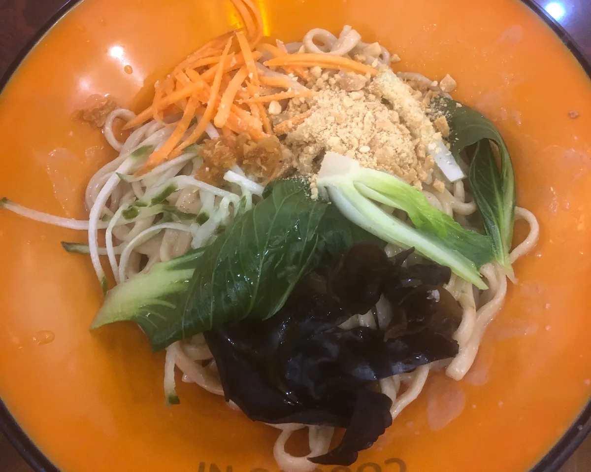 N4 Nouilles végétarien 