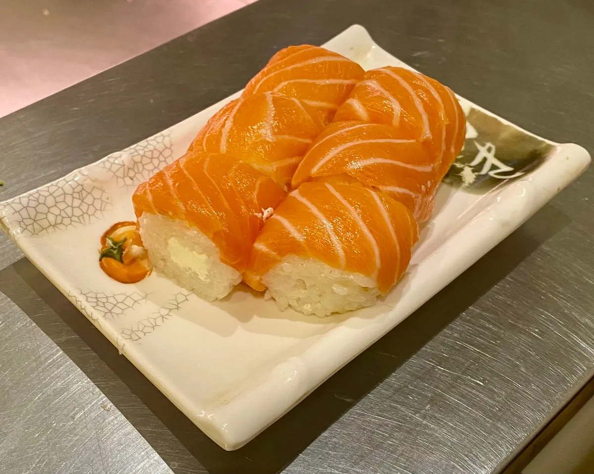 Maki Saumon Roll Fromage 
