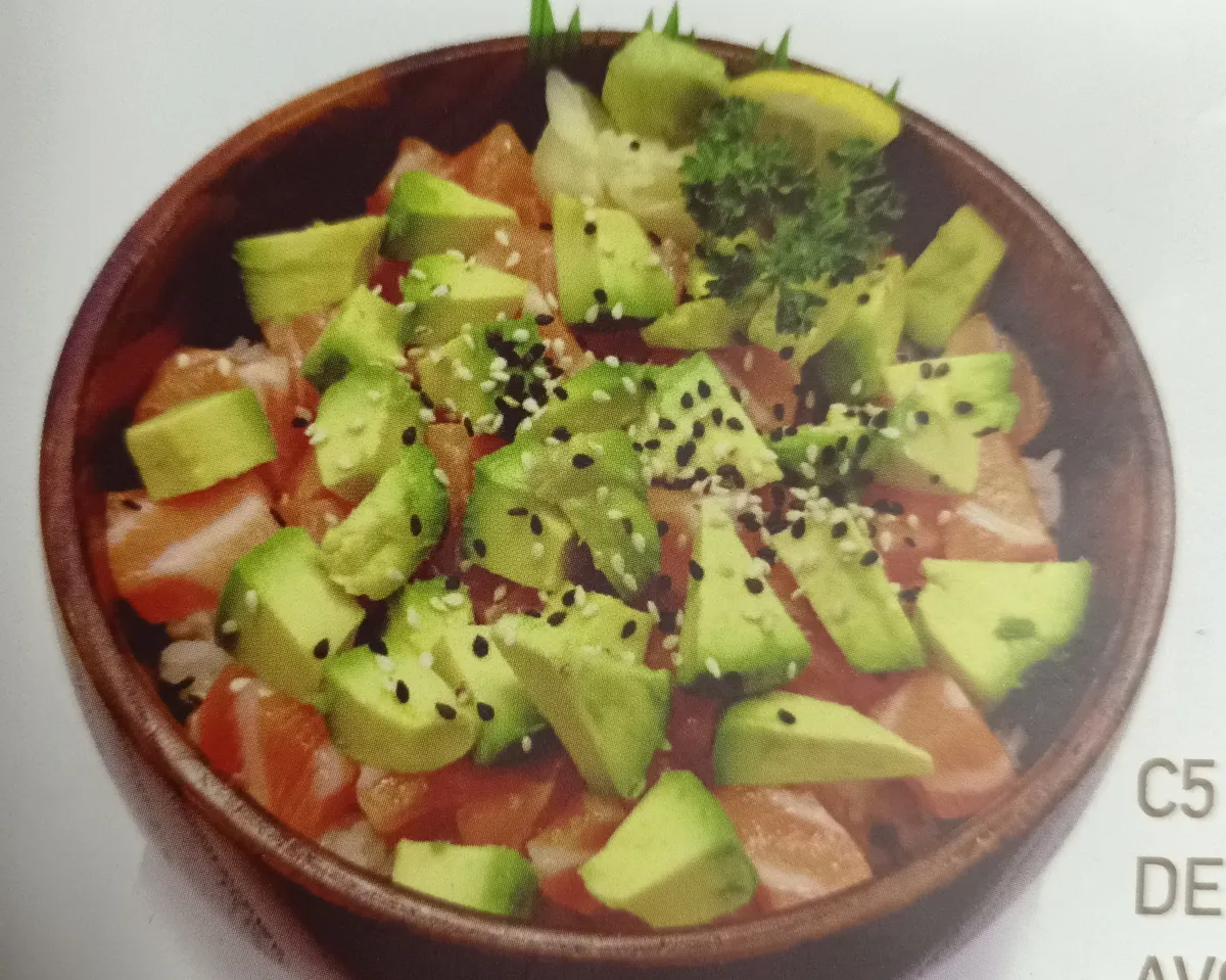 C5 - Chirashi tartare de saumon avocat