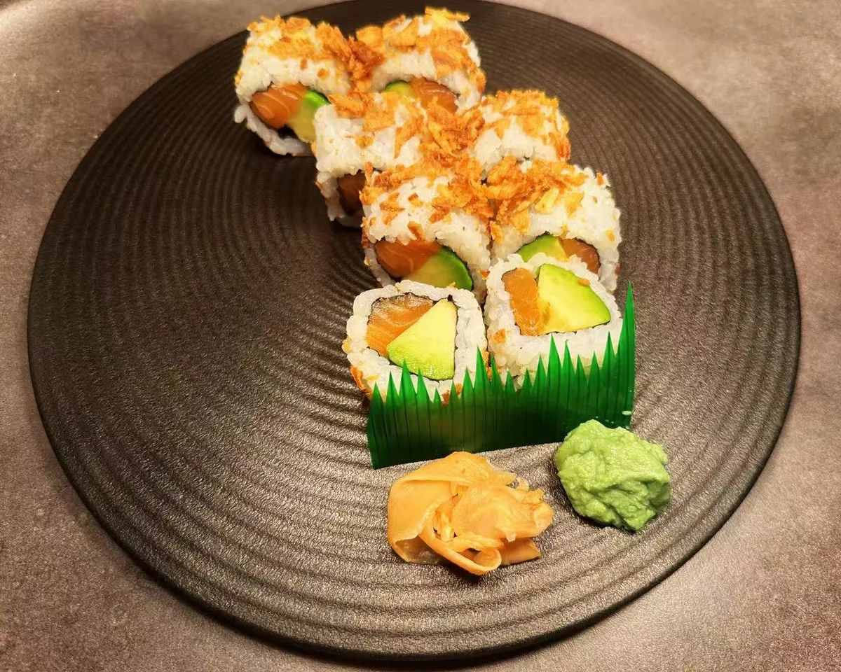 CA8 Crispy rolls saumon avocat 