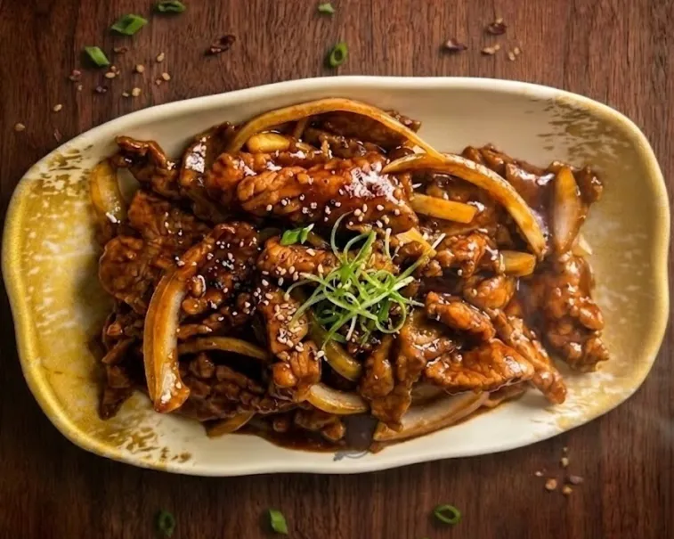 Boeuf aux oignons