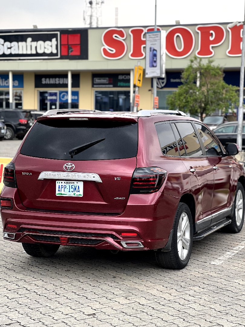 RENTAL SERVICE (TOYOTA HIGHLANDER) 2
