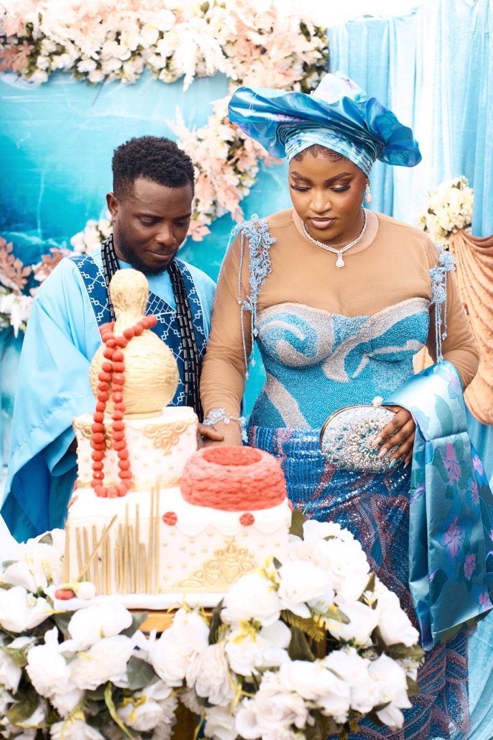 Trad/White wedding photography 6