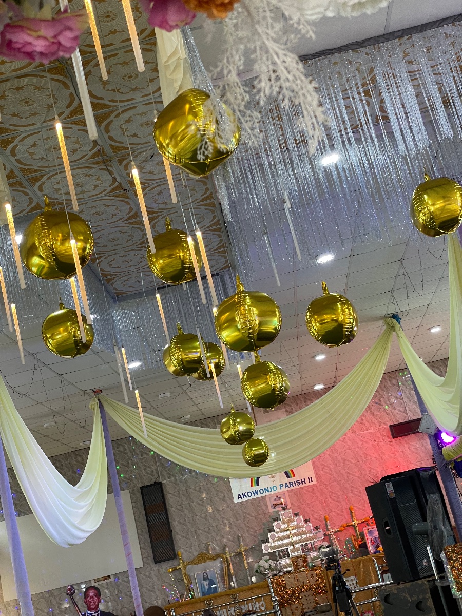 Intimate events, weddings, birthdays, surprise parties,  etc 5