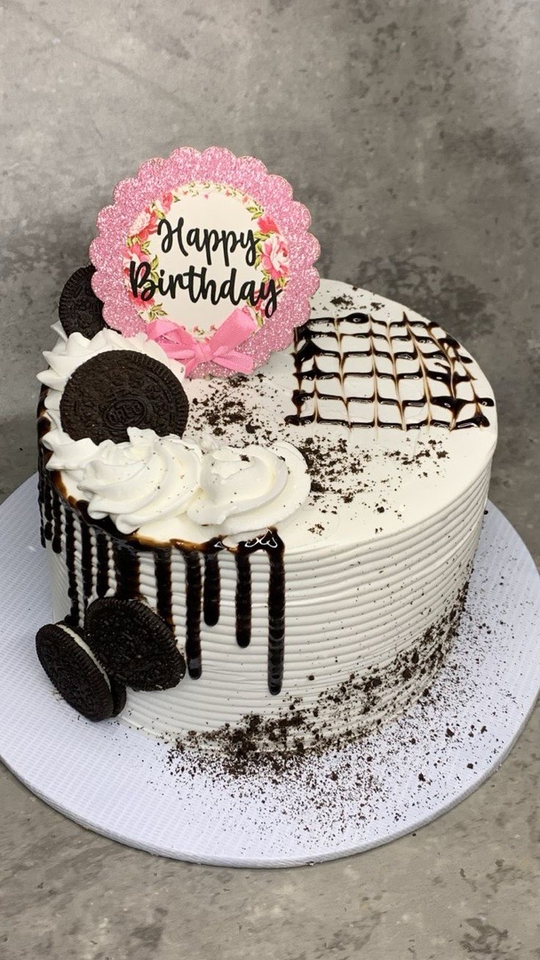 Custom Cakes 3
