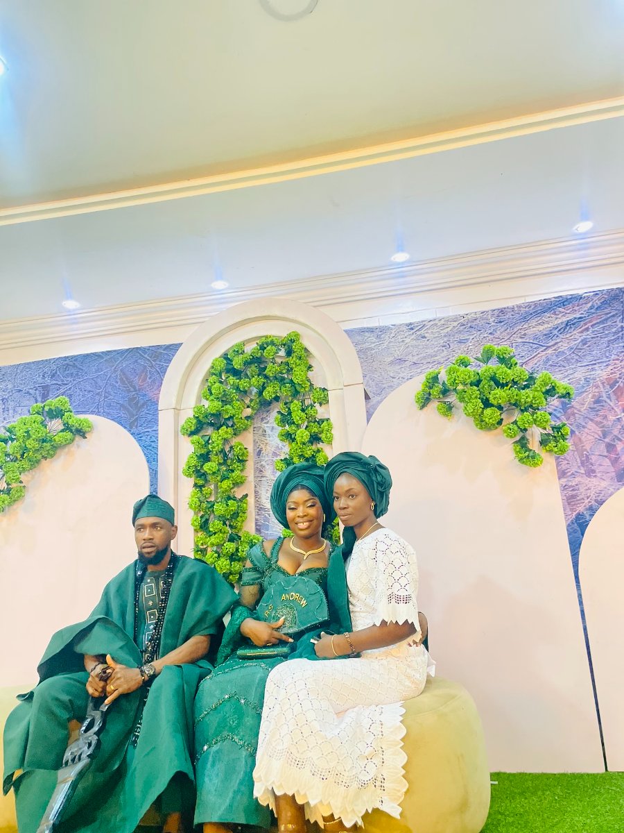 Traditional wedding compere/Eruiyawo curator 2