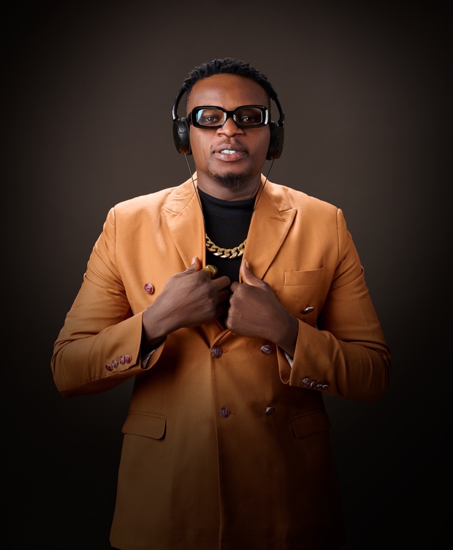 MOBILE, WEDDING, CLUB, RADIO DJ 5