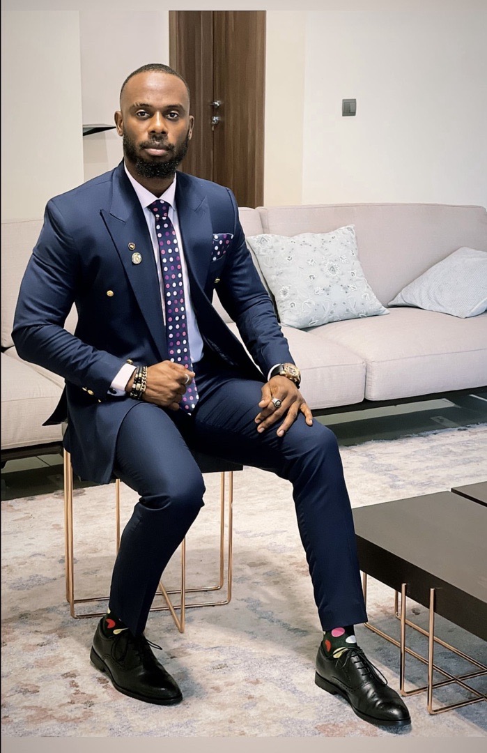 Bespoke Tailoring & Custom Outfit Design