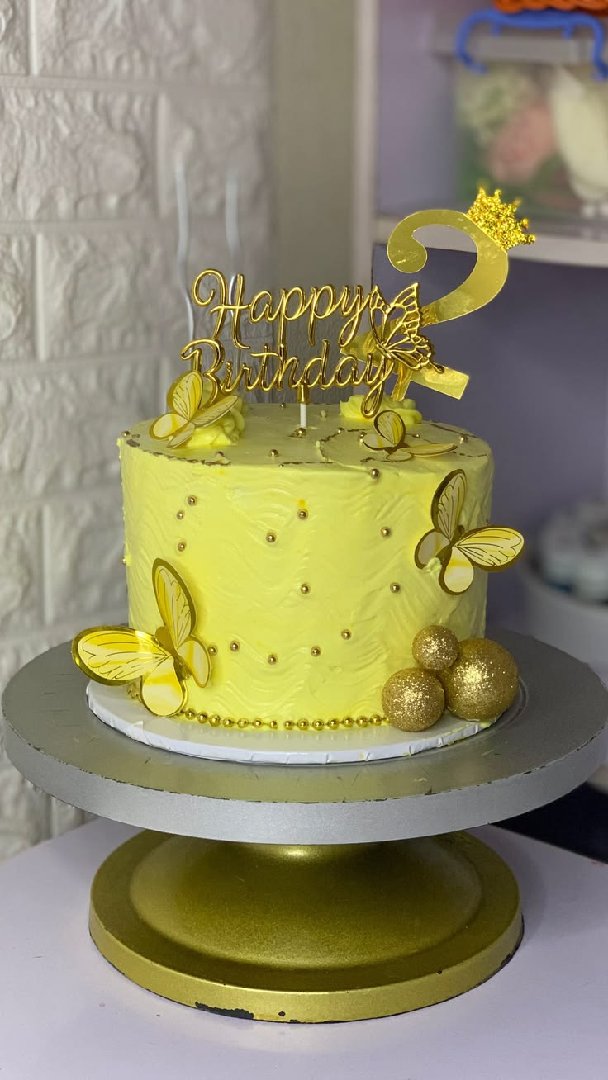 Birthday Cakes and Cupcakes 2