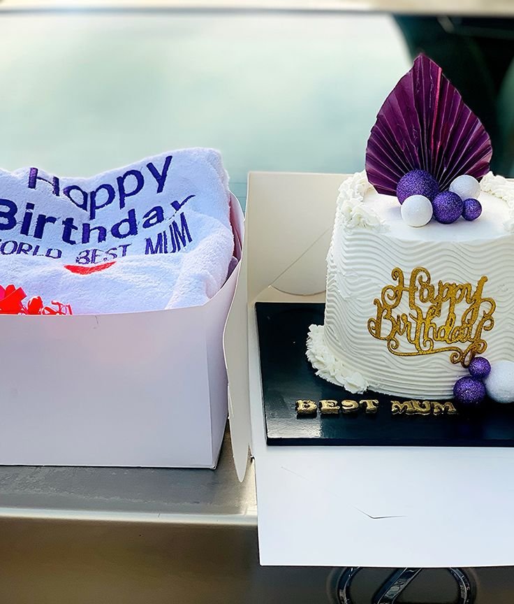 Birthday Cakes and Cupcakes 6