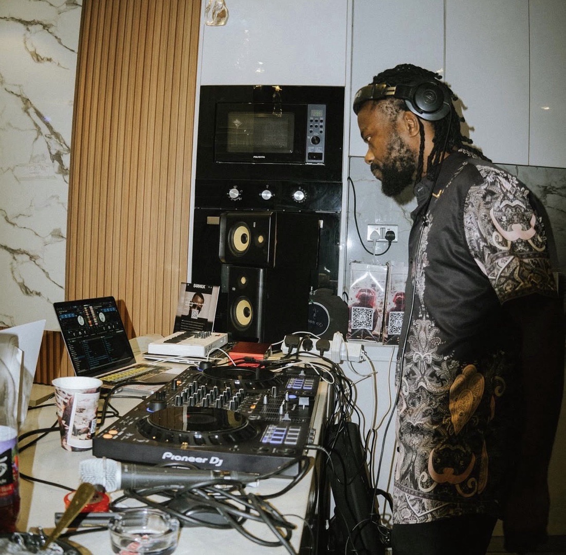 DJ. Also provides Mc, Hypeman package 3