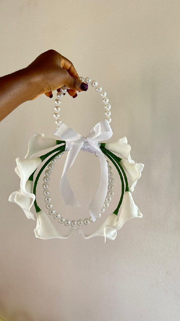 Civil/White Wedding Accessories 3