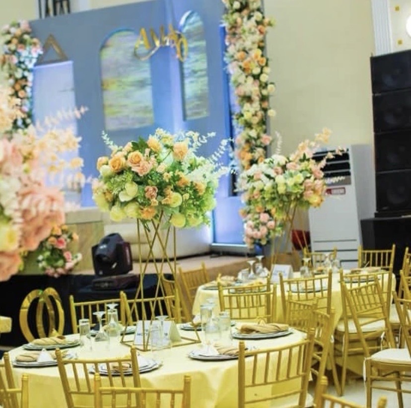 blige rentals and decor 6