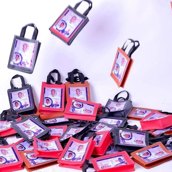 emerald souvenir and gift packaging 5