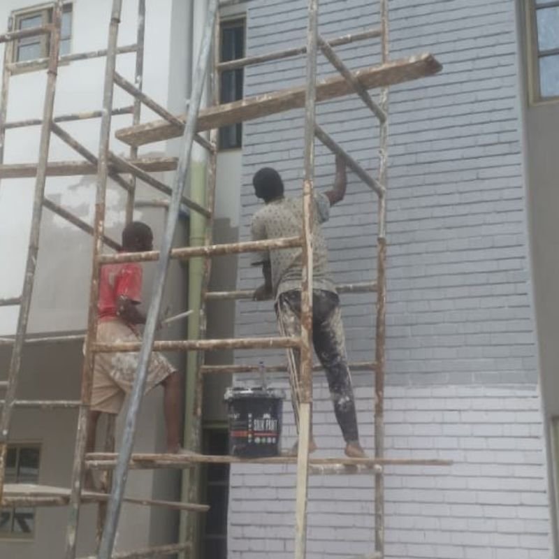 painting and Screeding