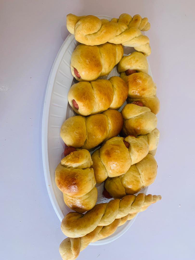 cakes, pastries,frames,small chops,food trays 4