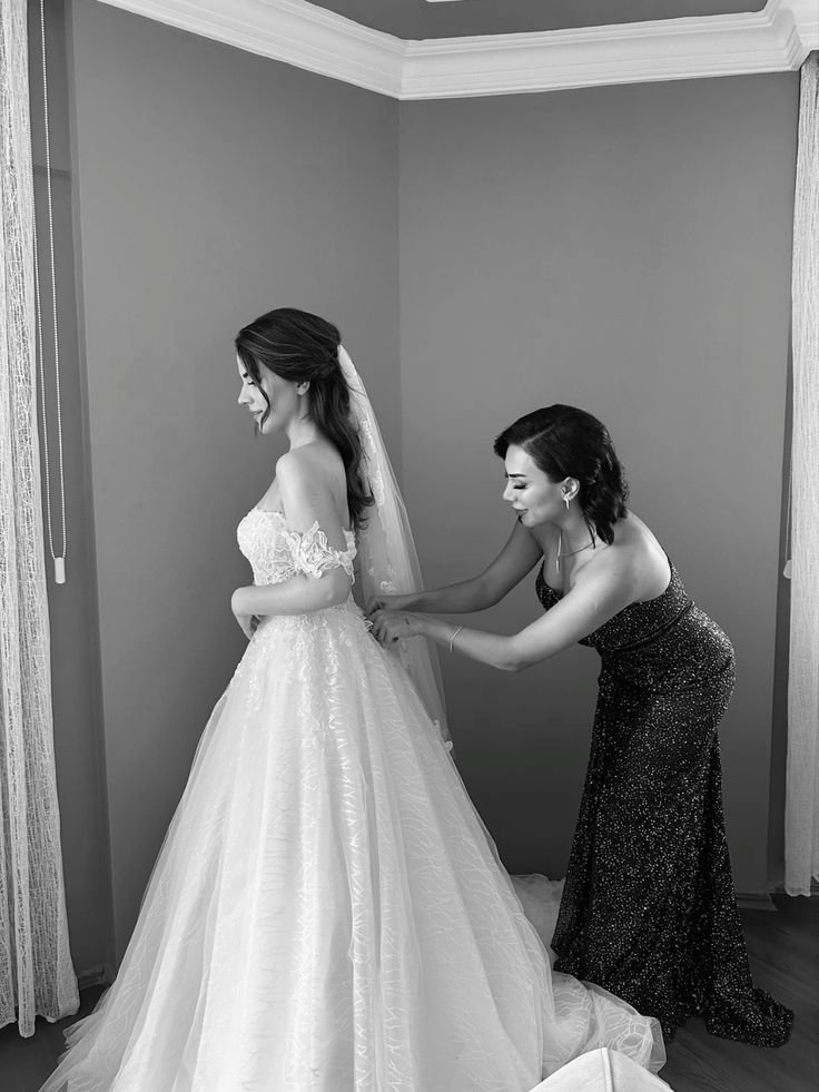 Bridal Assistant 3