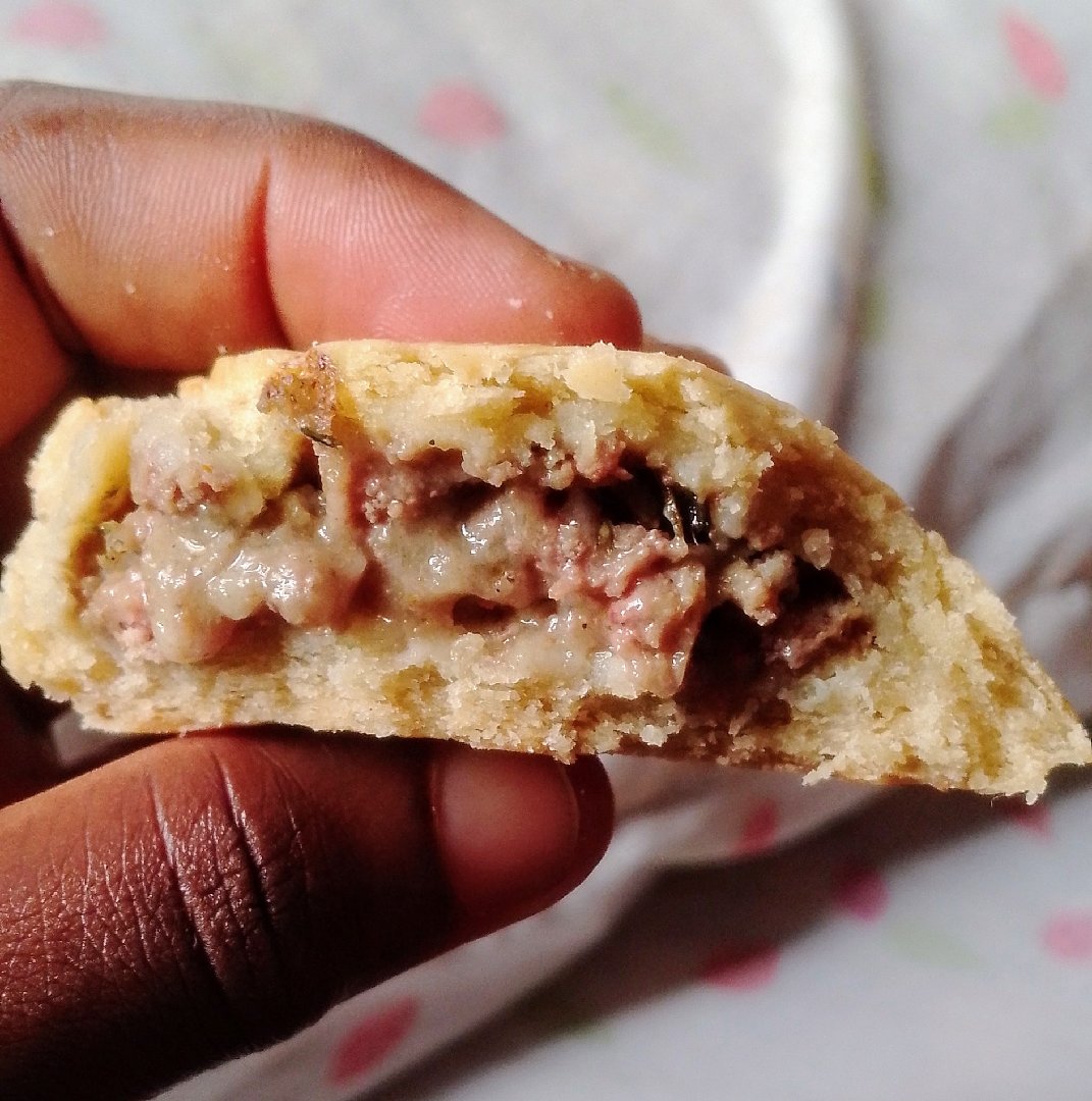 Meat pie with pure beef filling. No potatoes,no carrots....just beef and peppers. 3