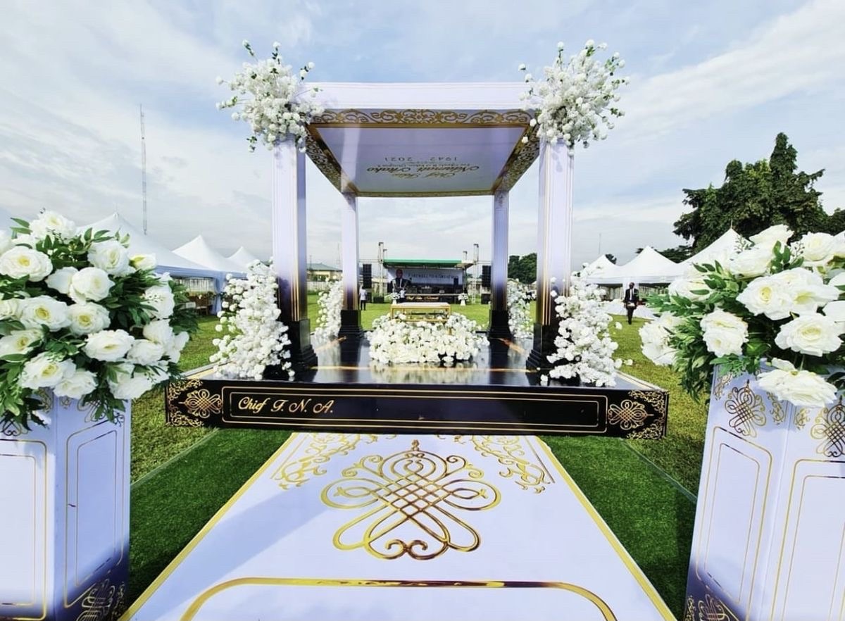 Luxury Funeral & Memorial Styling 2