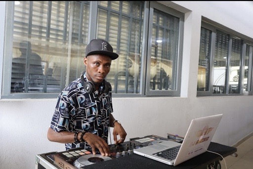 DJ SHEZKID ENTERTAINMENT portfolio