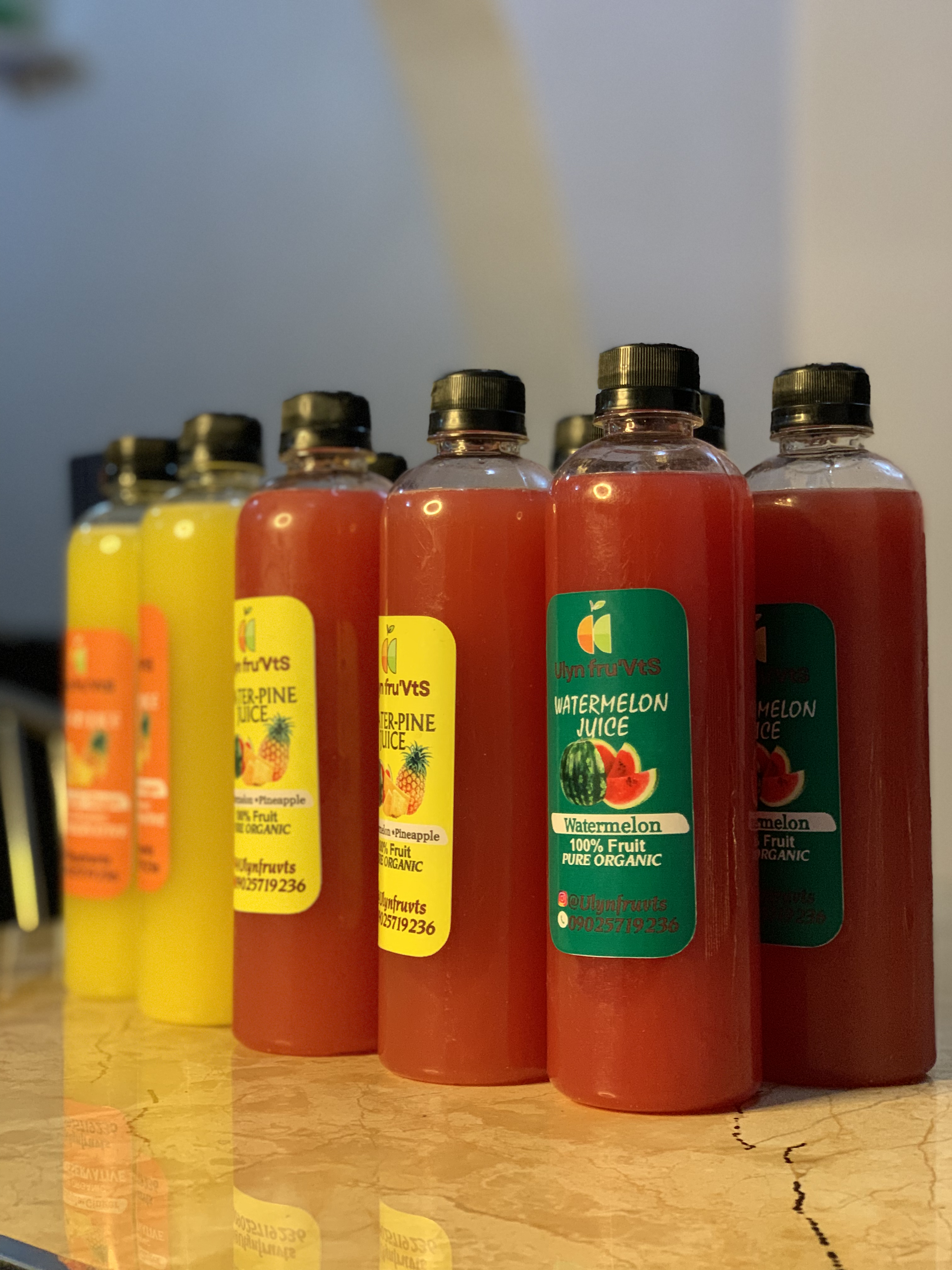 Healthy organic drinks and Salads 2