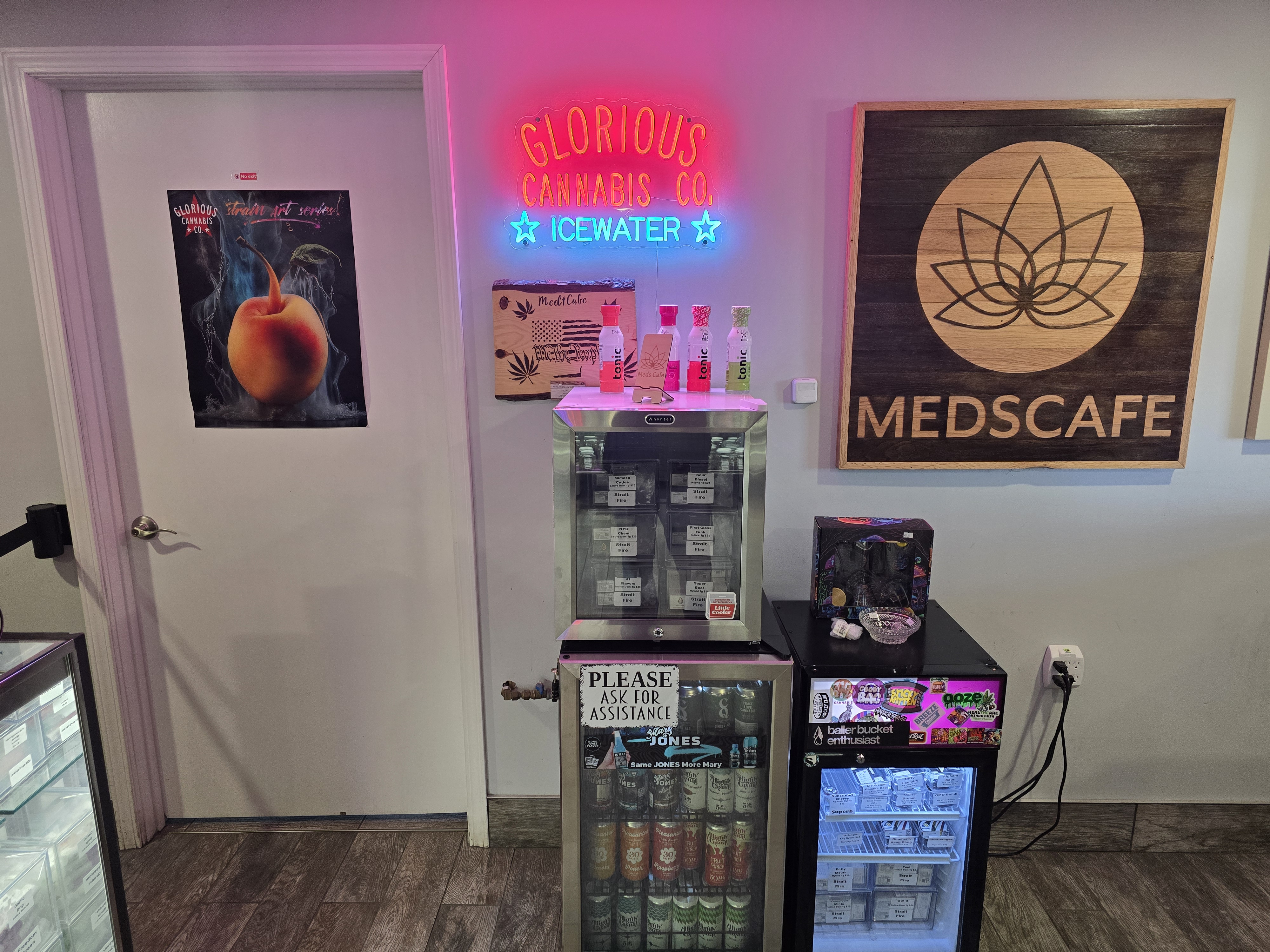 Meds Cafe Rogers City interior — cannabis shopping area