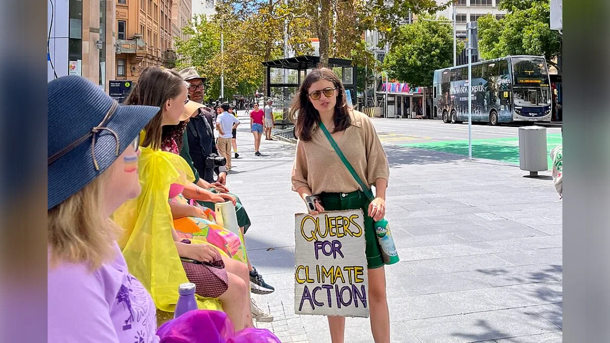 Greens hit record high, but coalition tightens the gap