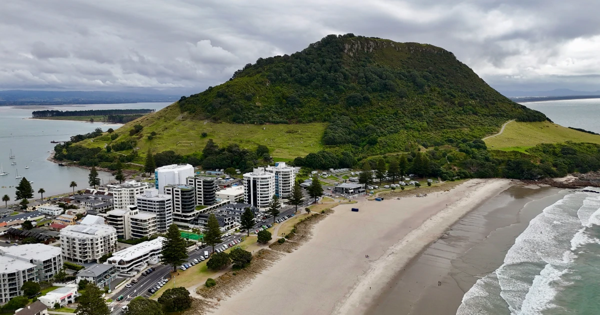 Council review finds fatal failures but leaves Mauao co-governors for wider inquiry