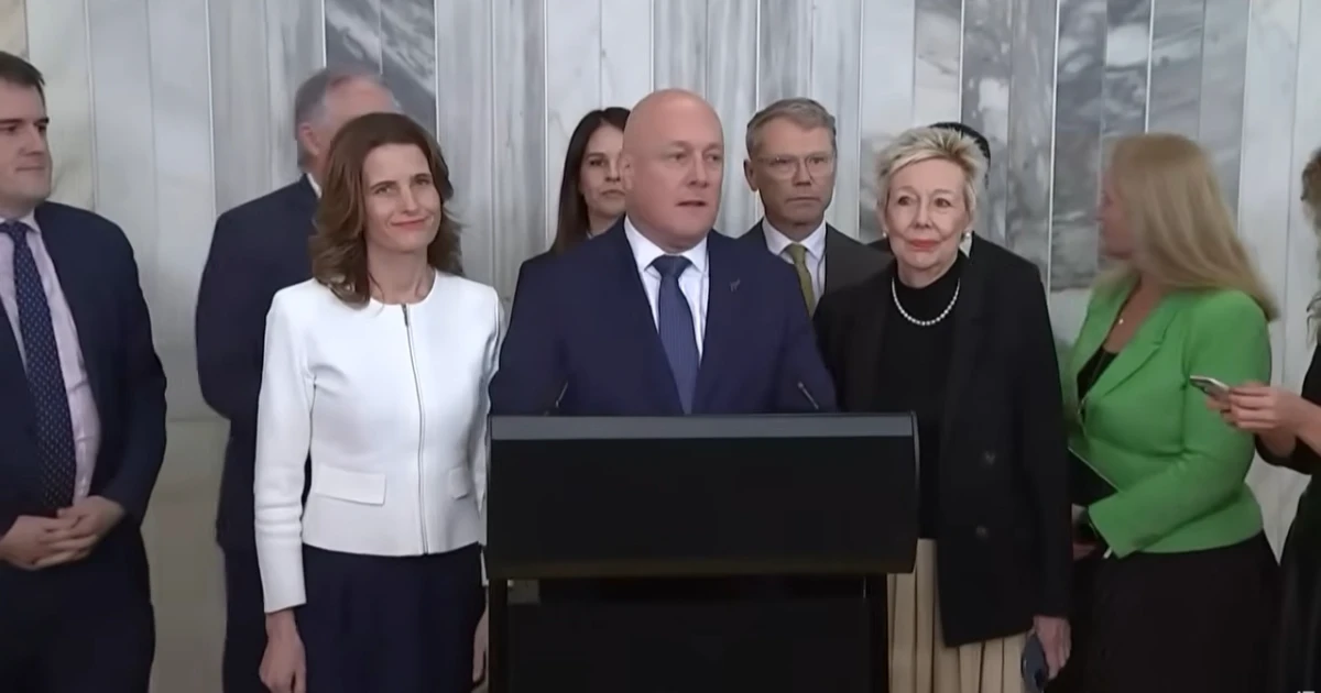 Luxon takes senior ministers at their word over failed coup