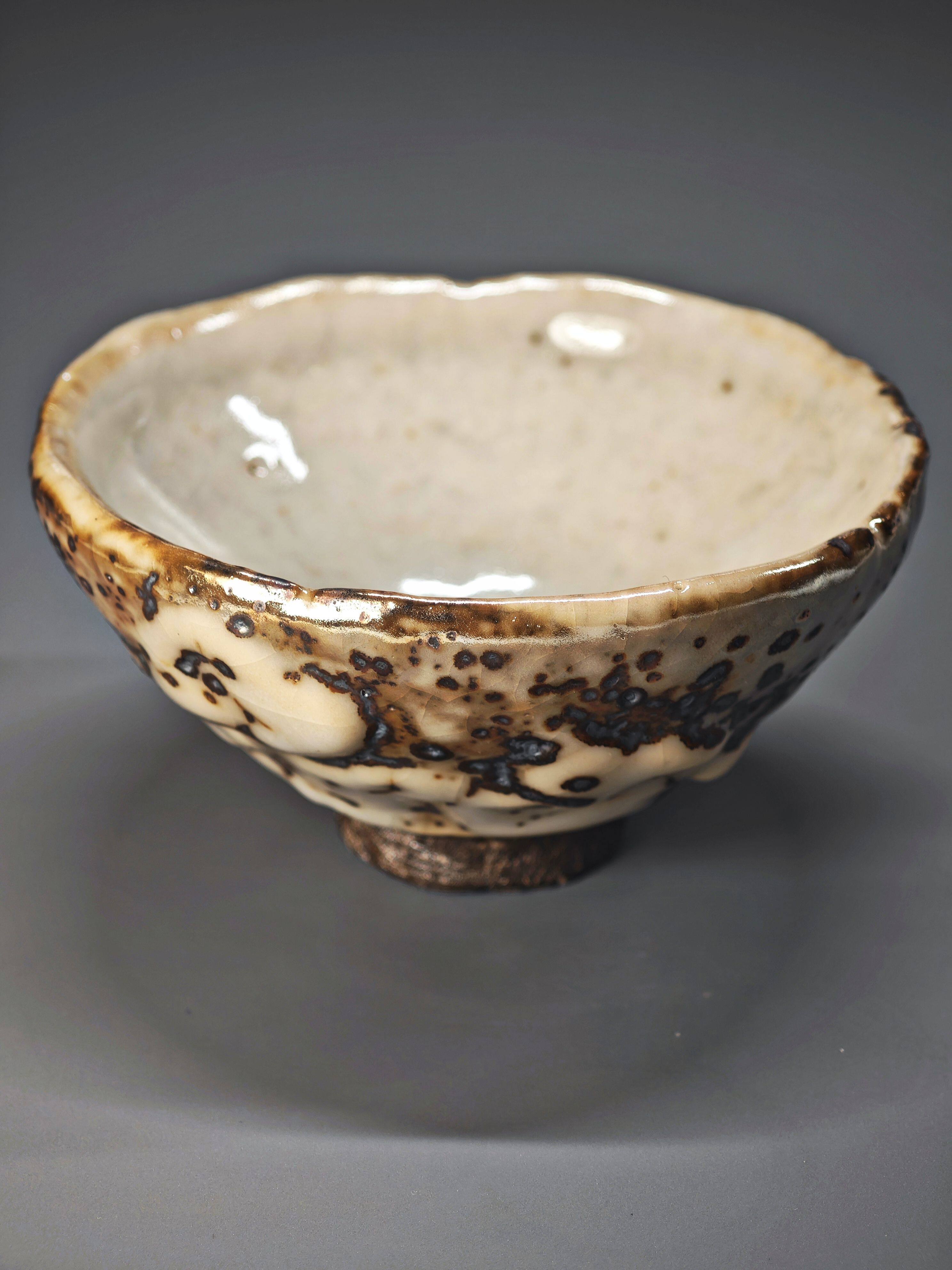呉遠中ハンドメイド作品、堆釉金銀彩志野盞杯（志野の茶杯） 3