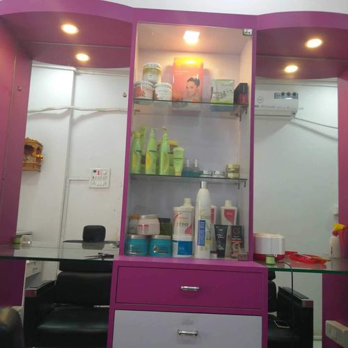 Poonam Beauty Parlour