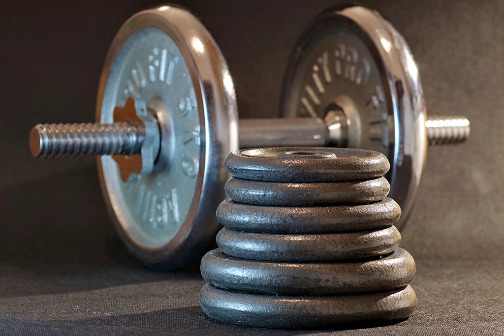 Free gym dumbbell floor photo