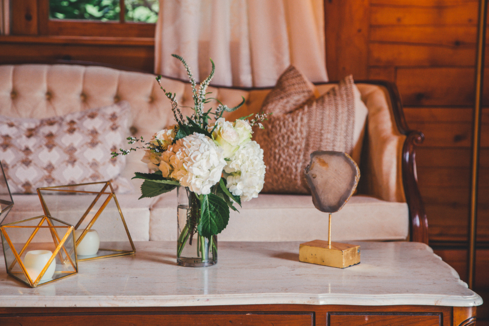 Flowers Table