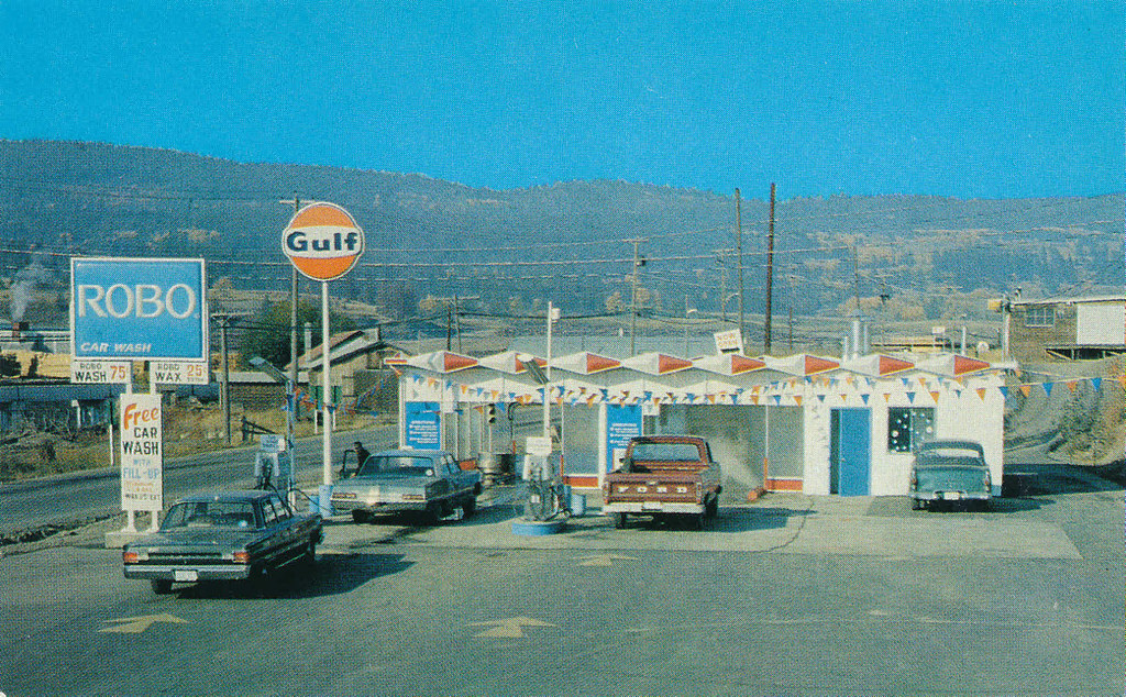 Postcard: Robo Auto Car Wash, Williams Lake, BC, c.1970
