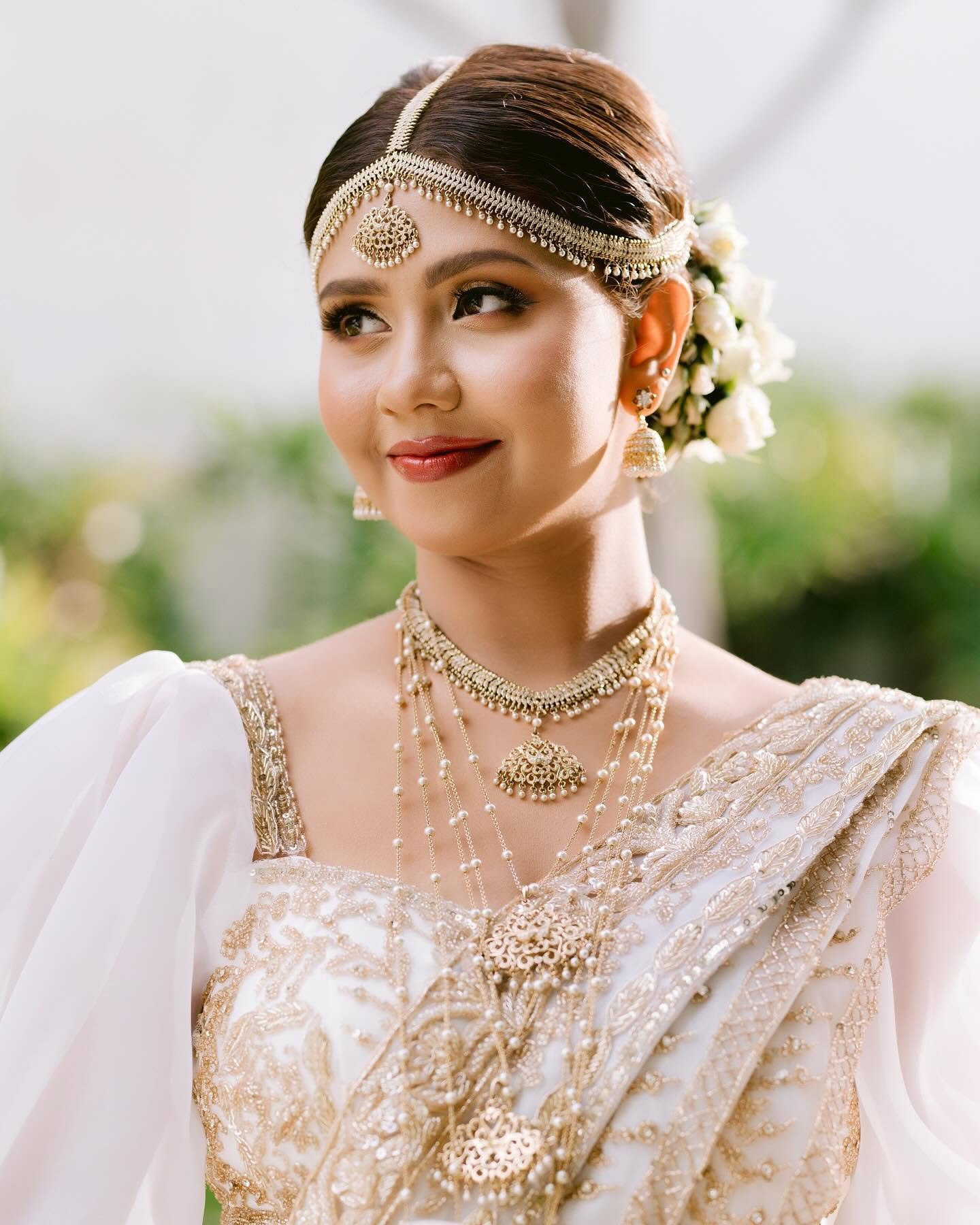 Kandyan bride