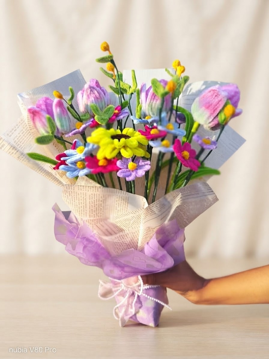 Pipe cleaner bouquet
