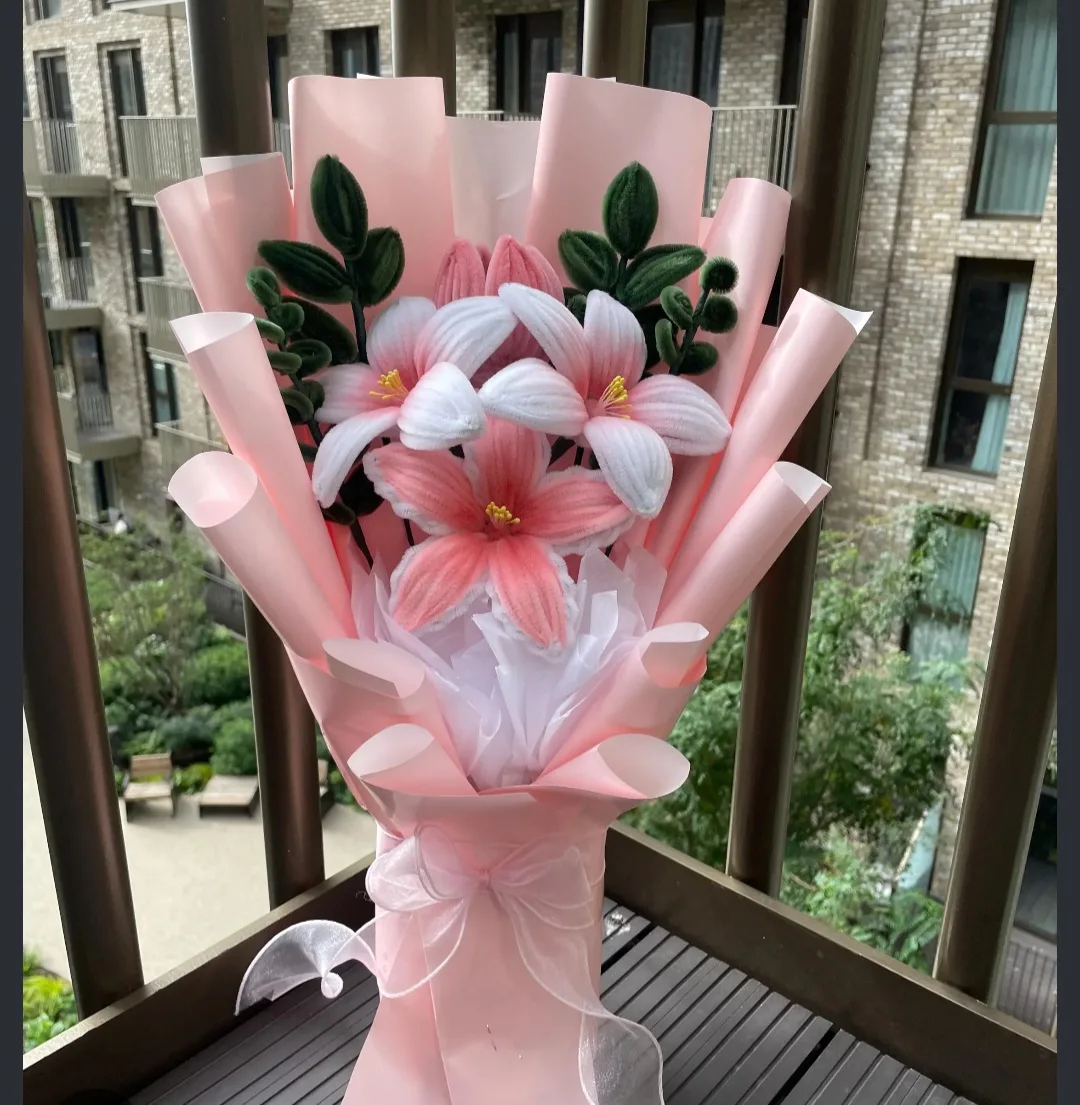 Flower boquet — view 1 of 2