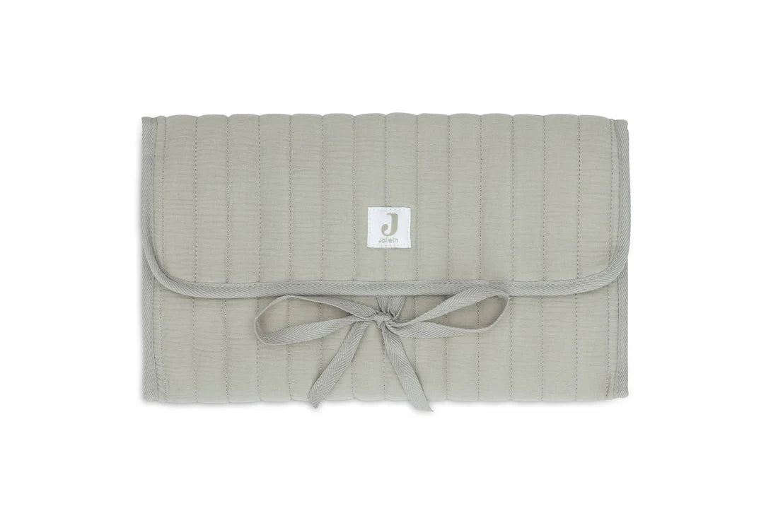 Tapis à langer nomade en gaze de coton — vert-olive