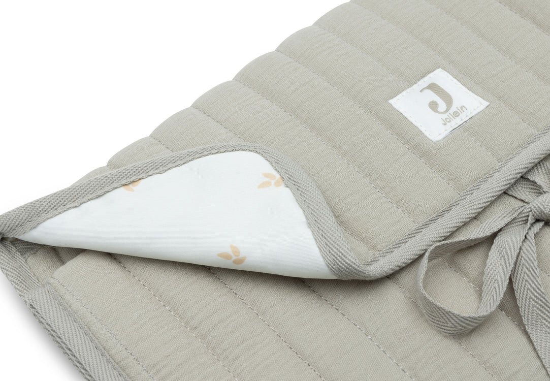 Tapis à langer nomade en gaze de coton 4