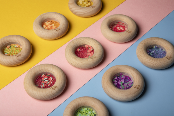 Hochet sensoriel Donut Aubergines 3