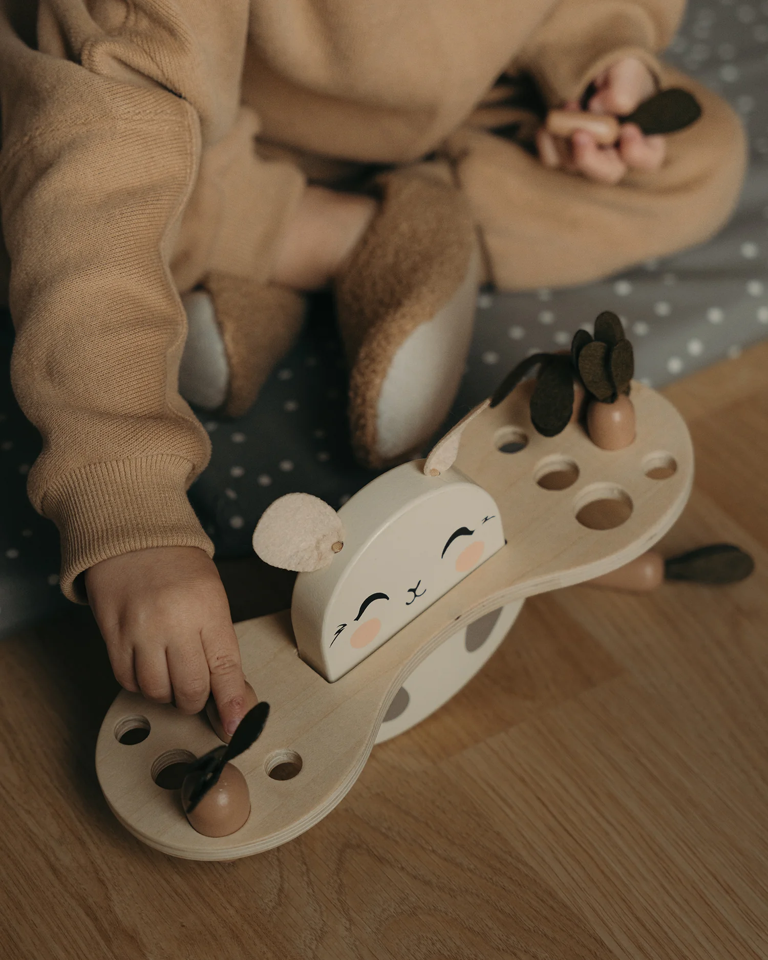 Jeu carrottes et lapin - Puzzle en bois - Balance à lapins  2