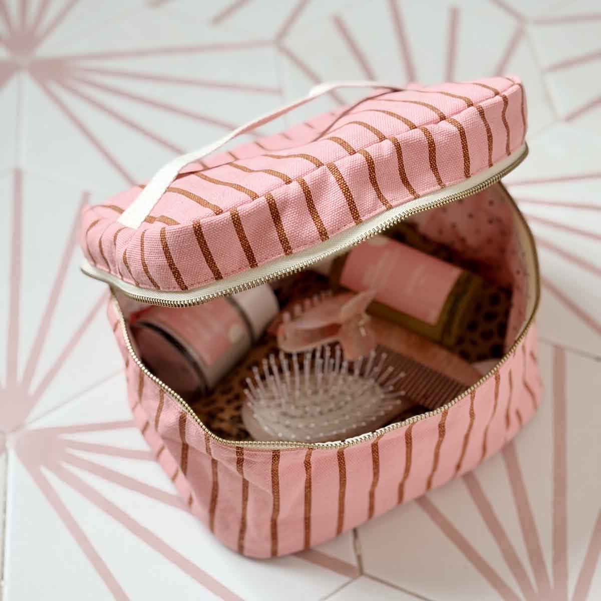 Vanity Oona Tennis Pecan / Strawberry 2