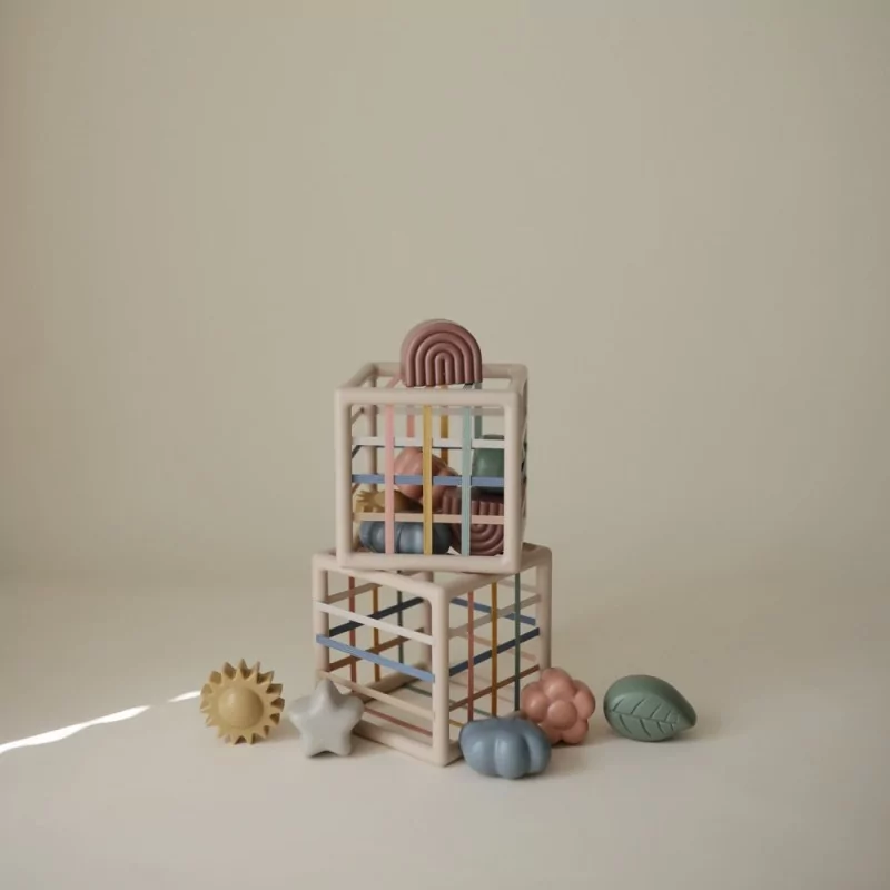 Elastic shape sorter 4