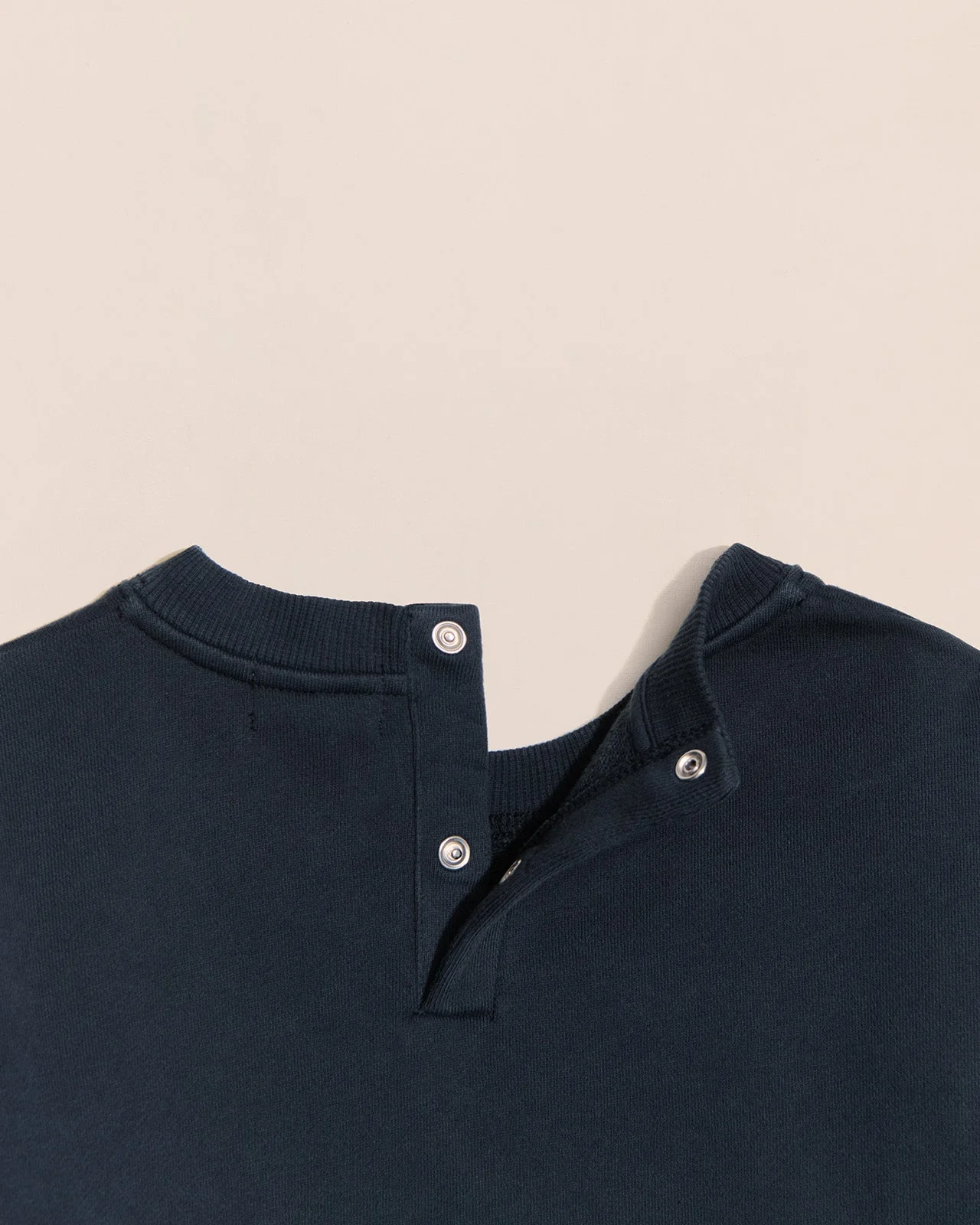 Le sweat Le grand amour enfant en coton bio - charbon 9