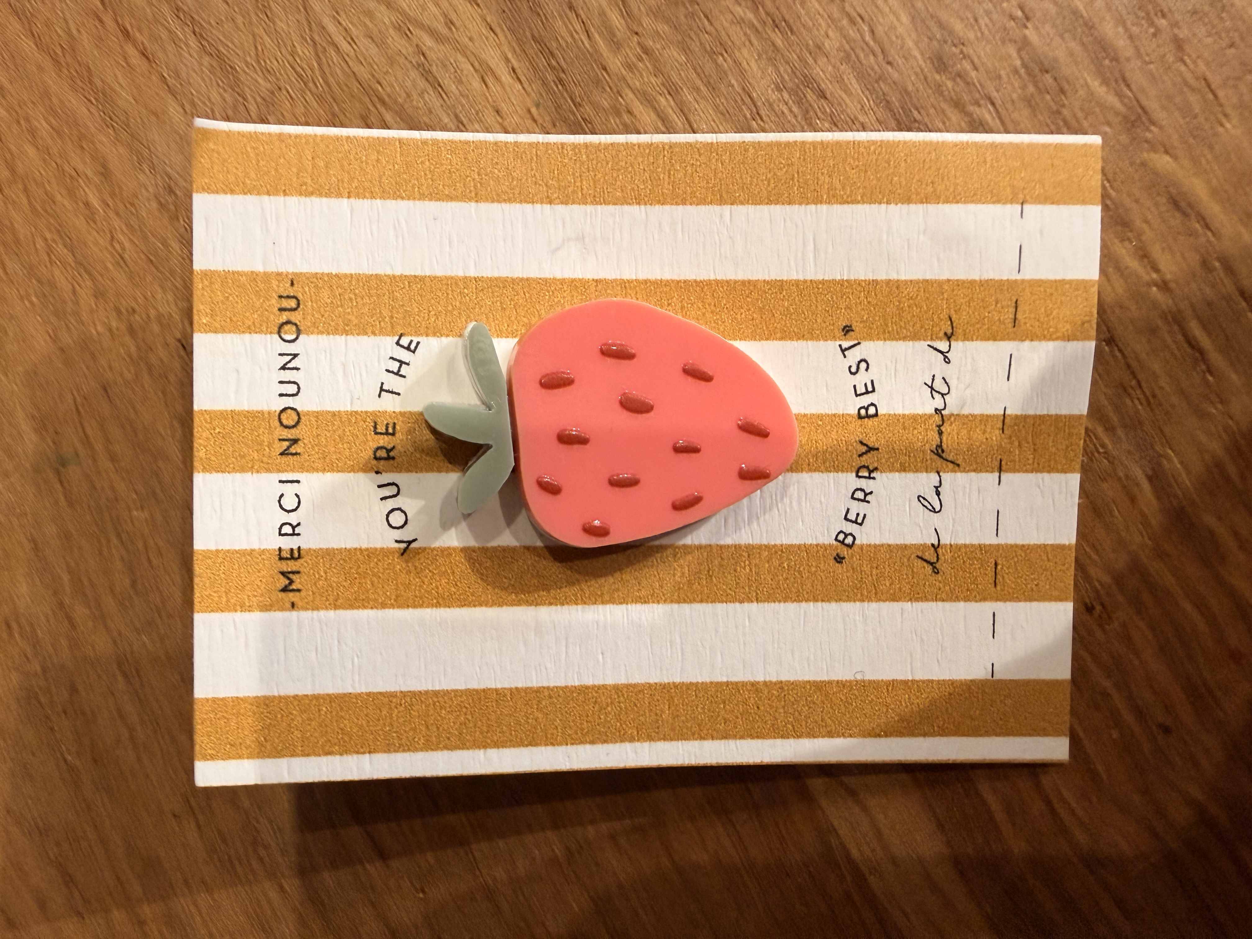 Pin's “Fraise” Merci Nounou
