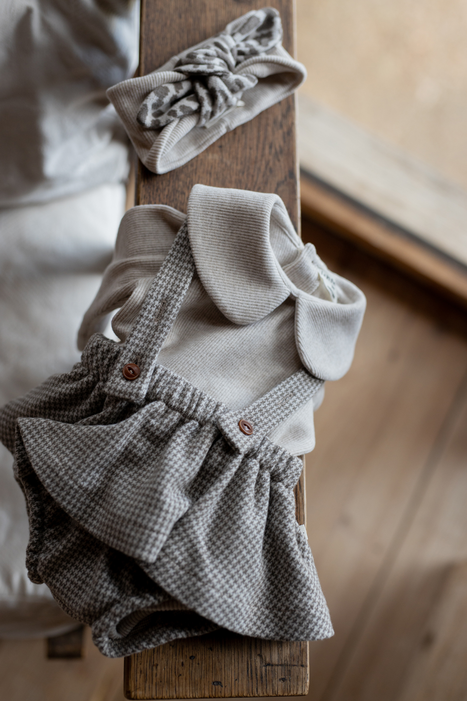 PARMA dark-taupe bébé 4
